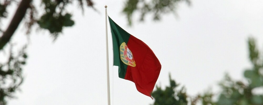 living in portugal flag